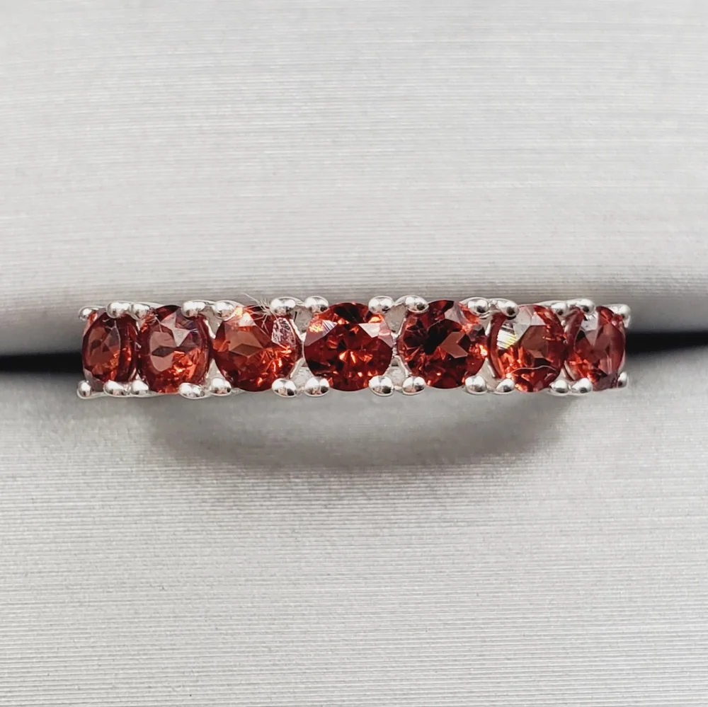 Round Genuine Garnet 925 Sterling Silver Band Ring